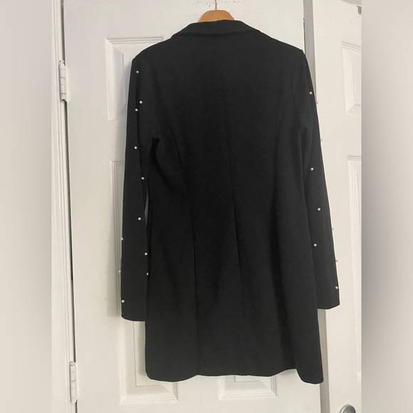 FRANCESCA’S Pearl Mini Dress - Picture 6 of 12